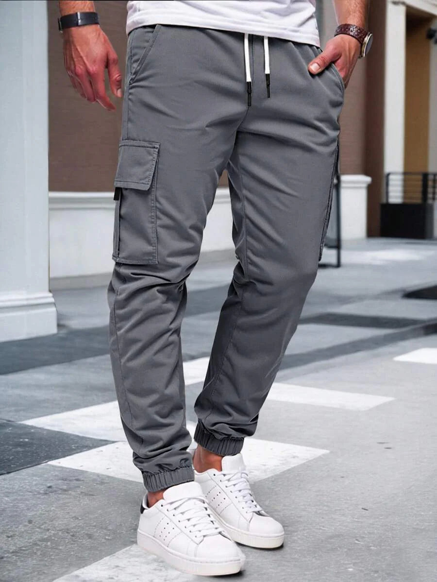 RICCARDO | JOGGER CARGO LEGGERI CON TASCHE