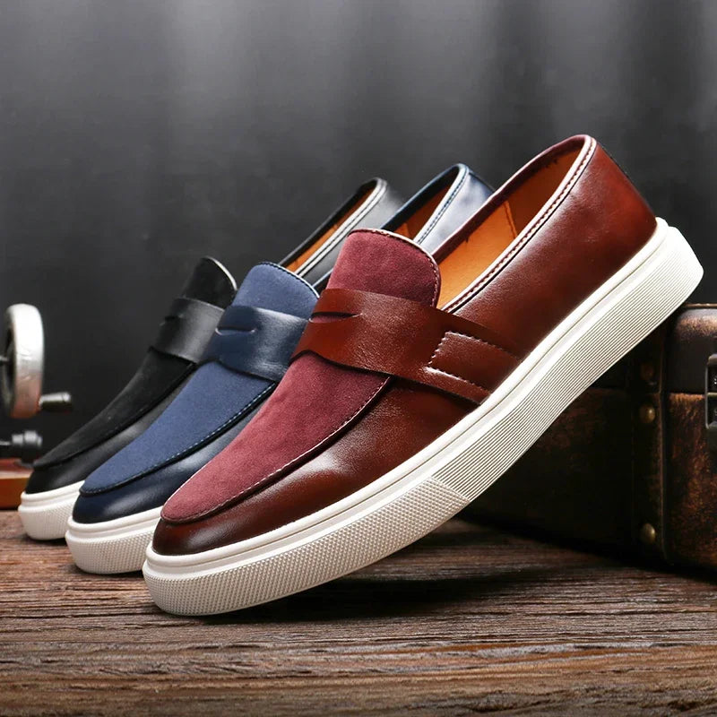 SCARPE DA GINNASTICA CON DESIGN A MOCASSINO
